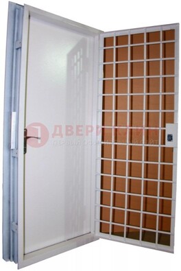 Белая стальная бронированная дверь с нитроэмалью ДБ-7 в Ярославле