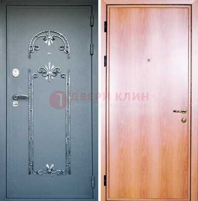 Железная дверь с ковкой ламинат внутри ДК-11 в квартиру в Ярославле