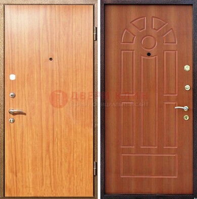 Светлая железная дверь с ламинатом МДФ внутри ДЛ-15 в Ярославле