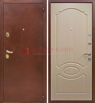 Коричневая металлическая дверь с порошковым окрасом ДП-76 в Ярославле