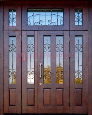 Парадная дверь с прямоугольными стеклянными вставками ДПР-5 для частного дома в Ярославле