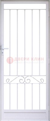 Белая стальная решетчатая дверь с волютами ДР-30 в Ярославле