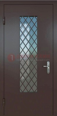 Темная металлическая дверь с решеткой и стеклом ДС-7 в Ярославле