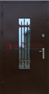 Надежная металлическая дверь со стеклом и ковкой ДСК-47 в Ярославле