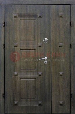 Железная двухстворчатая филенчатая дверь с виноритом ДВТ-143 в Ярославле