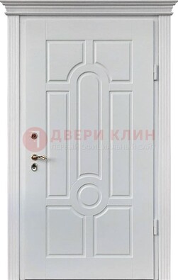 Белая уличная дверь с виноритом для дома ДВТ-247 в Ярославле