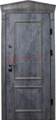 Серая железная уличная дверь с виноритом ДВТ-60 в Краснодаре